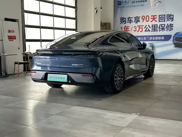 Geely Galaxy Starshine 8 2025