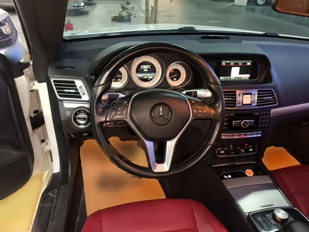 Mercedes-Benz E-Class 2014 — фото 11