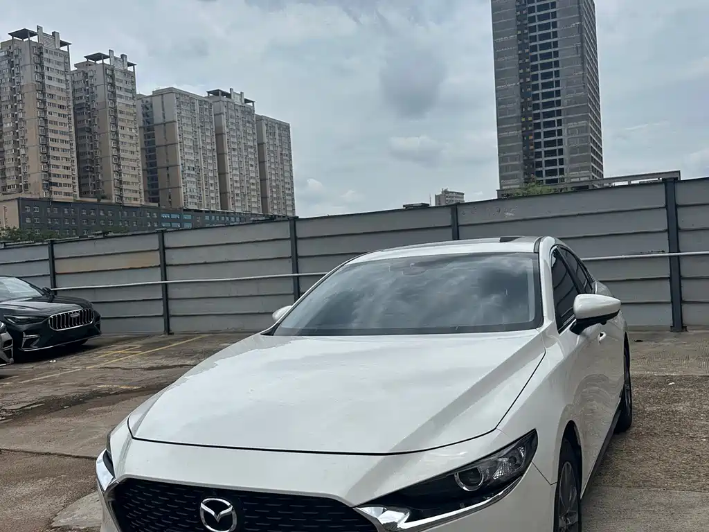 Mazda 3 Axela 2021
