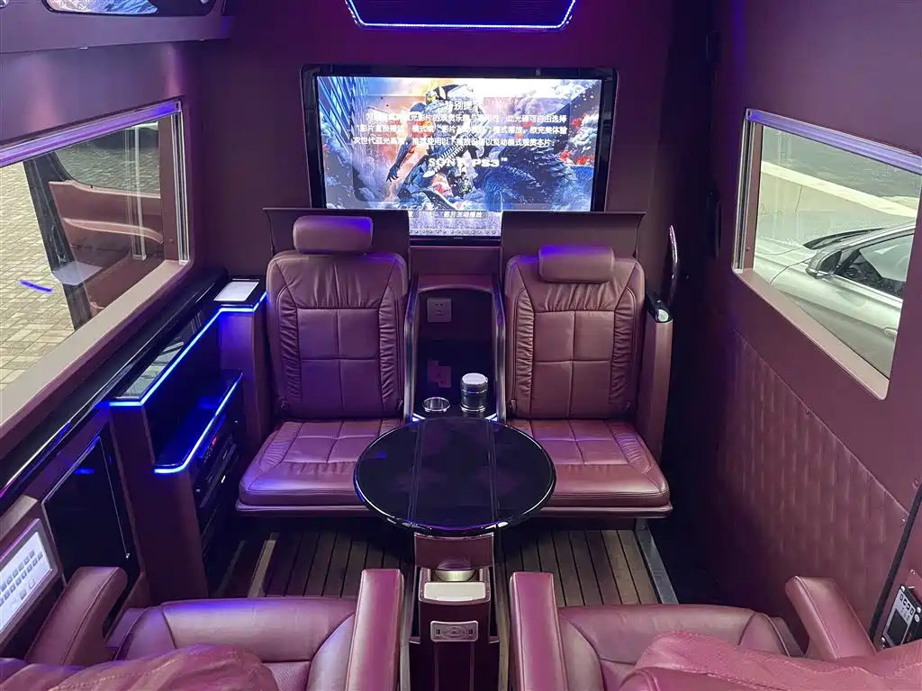 Mercedes-Benz Sprinter 2017 — фото 21