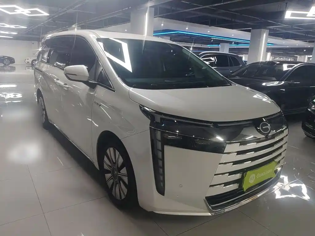 GAC Motor E8 PHEV 2025 — фото 4