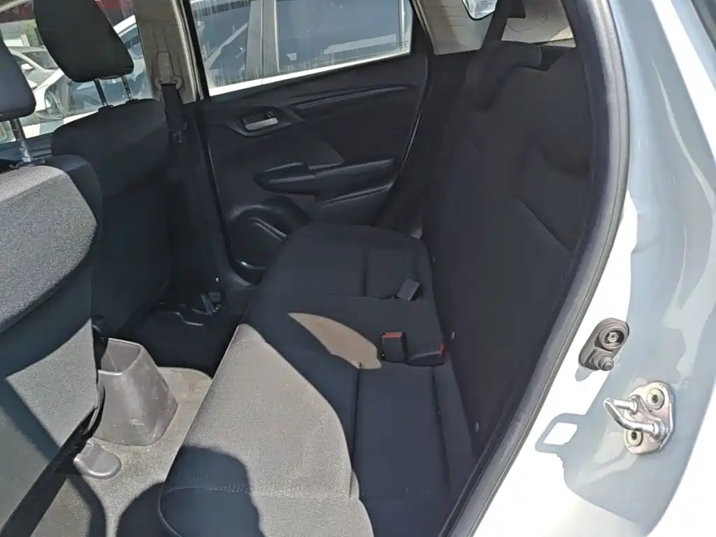 Honda Fit 2016 — фото 17