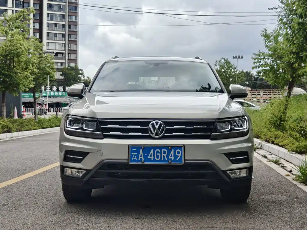 Volkswagen Tiguan L 2019 — фото 2
