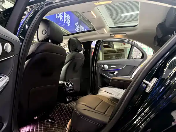 Mercedes-Benz C-Class 2021