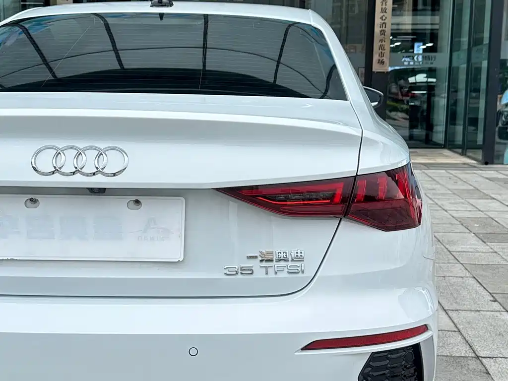 Audi A3 2024 — фото 19