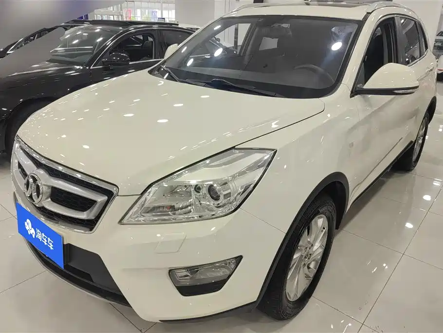 BAIC Senova X65 2015