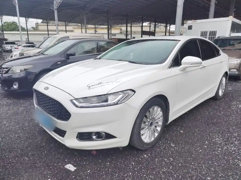 Ford Mondeo 2015 — фото 1