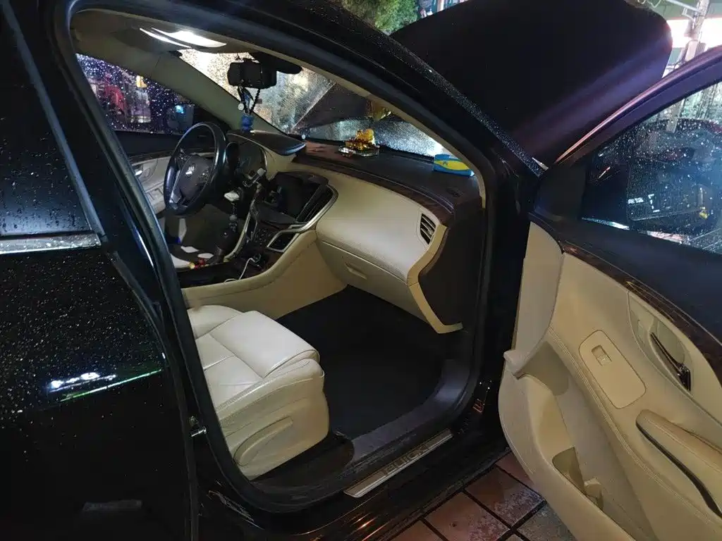 Buick LaCrosse 2015 — фото 19