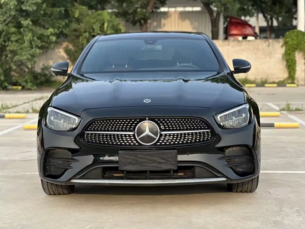 Mercedes-Benz E-Class 2022 — фото 11