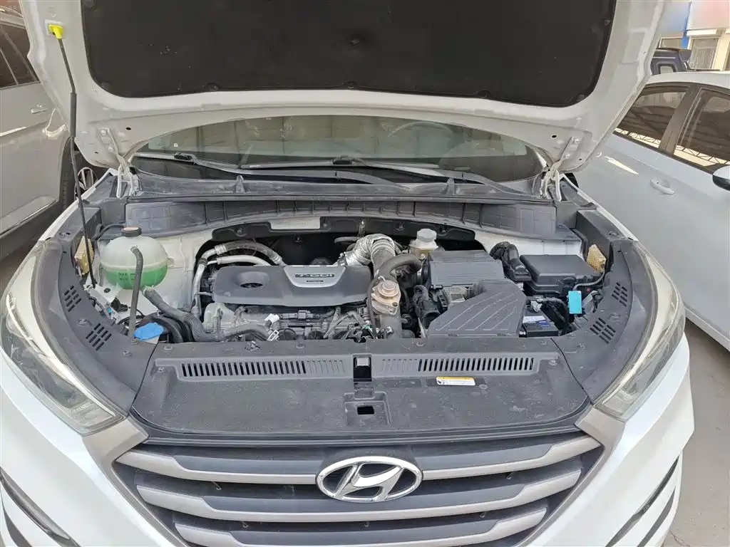 Hyundai Tucson 2016 — фото 16