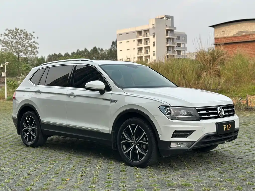 Volkswagen Tiguan L 2019 — фото 3