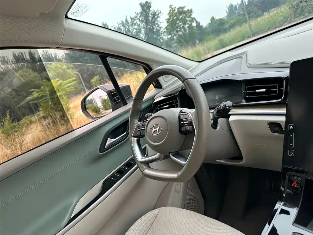 Hyundai Custo 2023 — фото 19