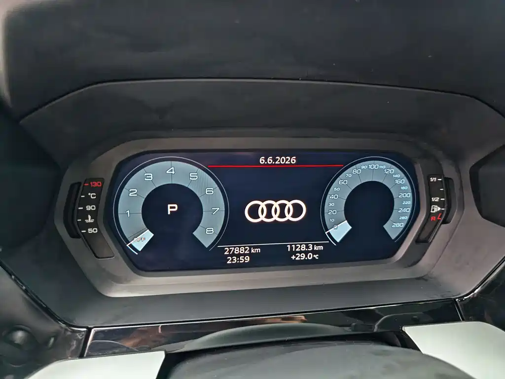 Audi A3 2023 — фото 9