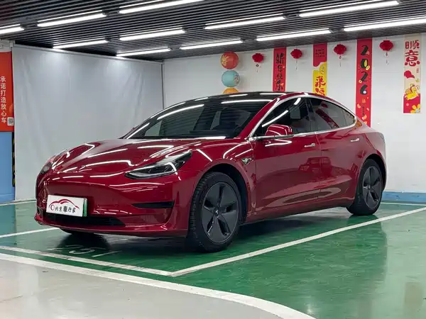 Tesla Model 3 2020