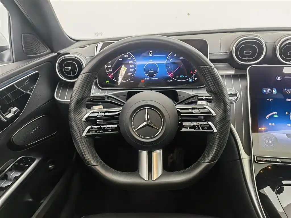 Mercedes-Benz C-Class 2022 — фото 11