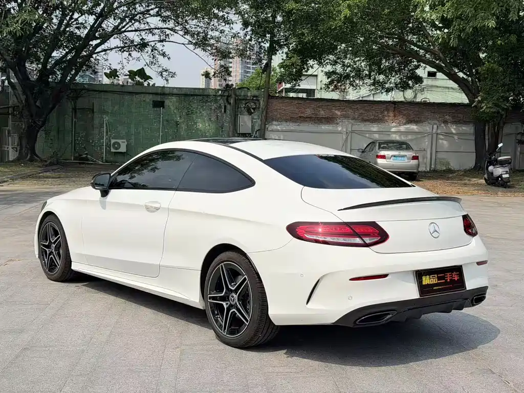 Mercedes-Benz C-Class 2023 — фото 6