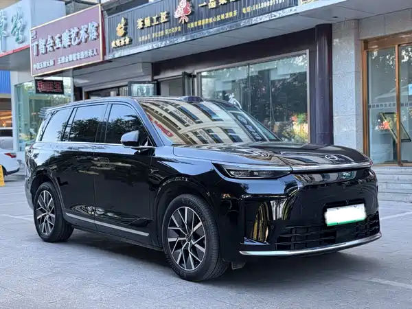 GAC Trumpchi S9 2025