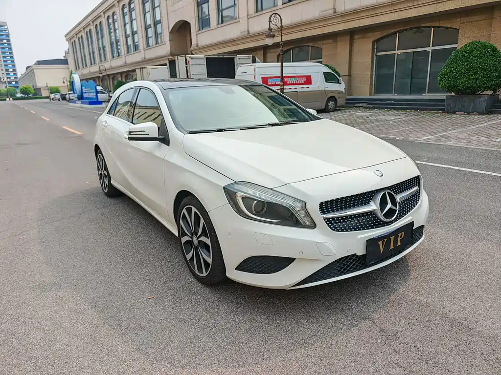 Mercedes-Benz A-Class 2016 — фото 3