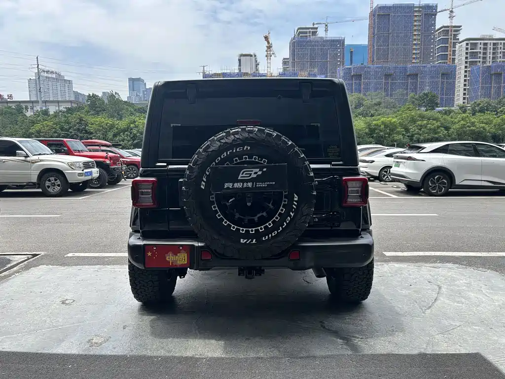 Jeep Wrangler 2025 — фото 16