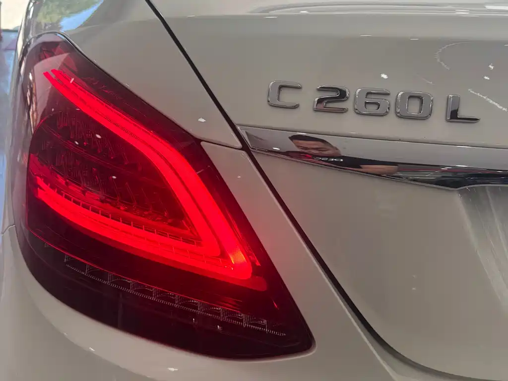 Mercedes-Benz C-Class 2019 — фото 18