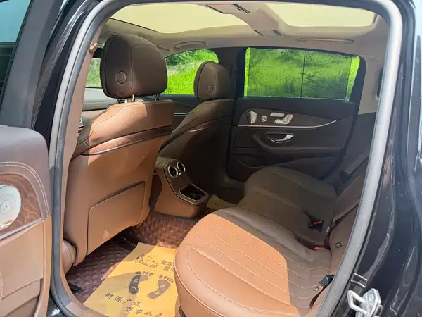 Mercedes-Benz E-Class 2023