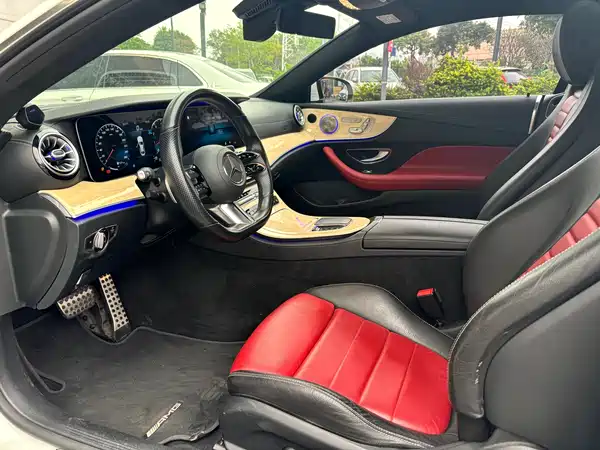 Mercedes-Benz E-Class 2021