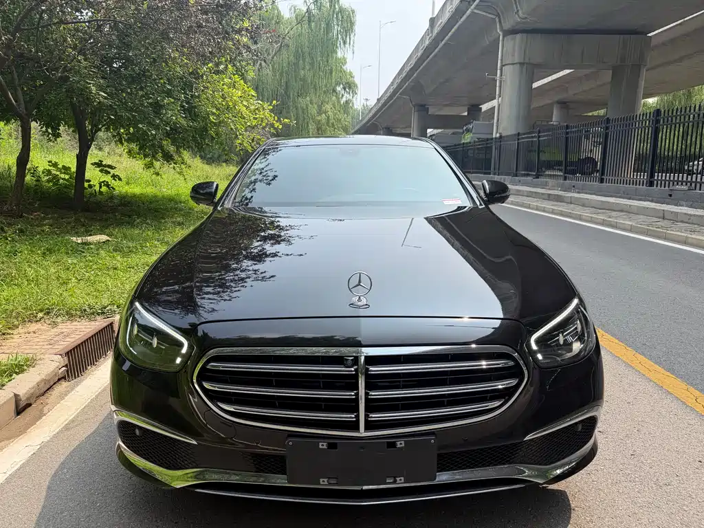 Mercedes-Benz E-Class 2023 — фото 2