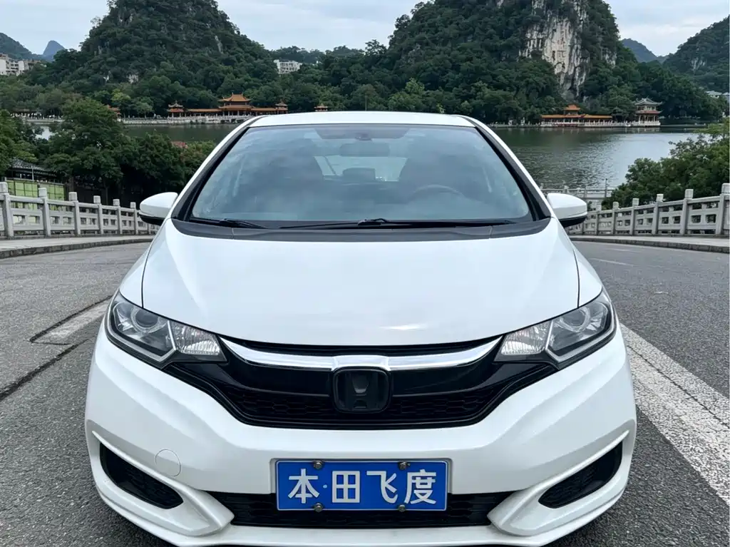 Honda Fit 2019 — фото 2