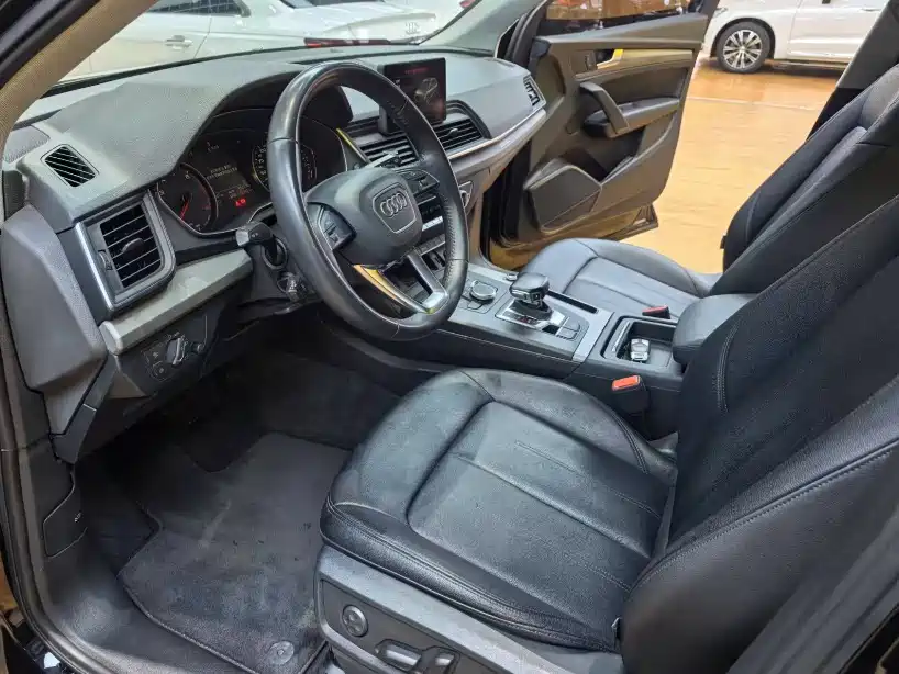 Audi Q5L 2019 — фото 4