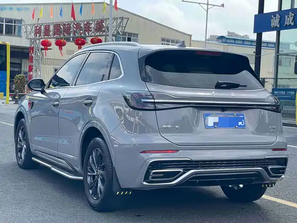 Hongqi HS5 2024