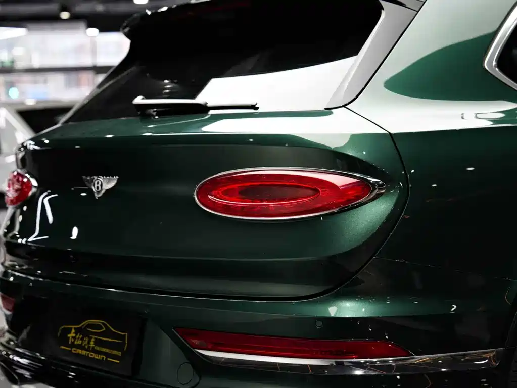 Bentley Bentayga 2021 — фото 14