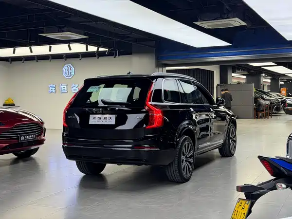 Volvo XC90 2024