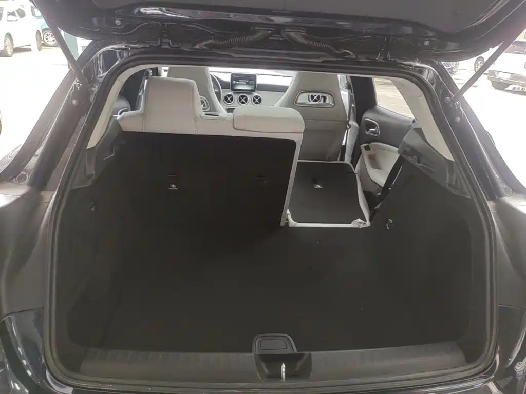 Mercedes-Benz GLA 2017 — фото 19