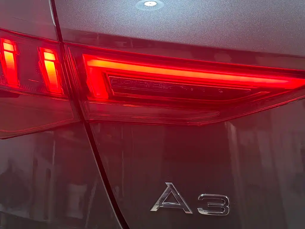 Audi A3 2023 — фото 23