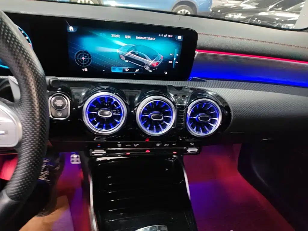 Mercedes-Benz A-Class AMG 2021 — фото 13