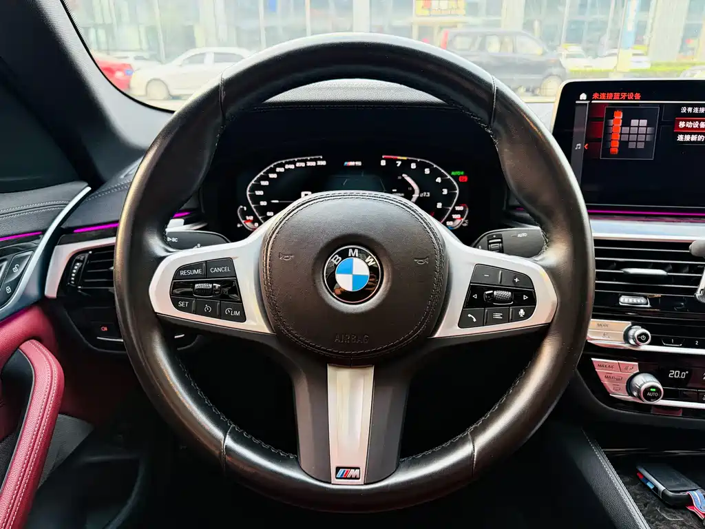 BMW 5 Series 2022 — фото 12
