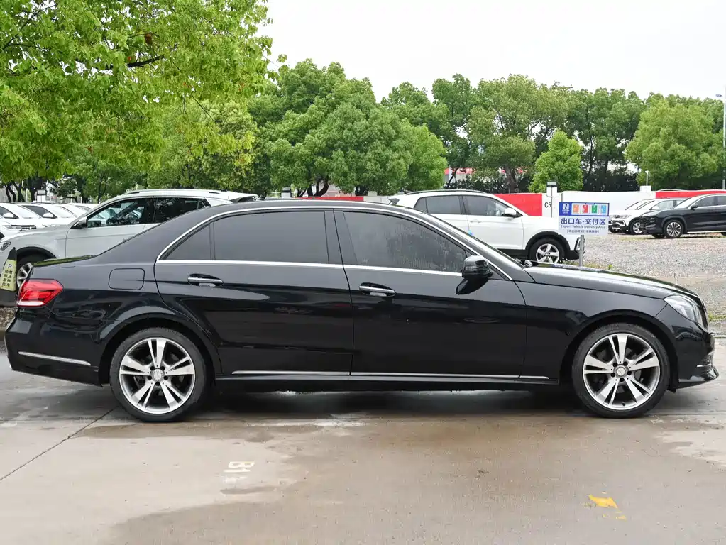 Mercedes-Benz E-Class 2014