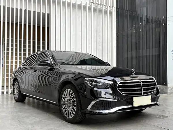 Mercedes-Benz E-Class 2021