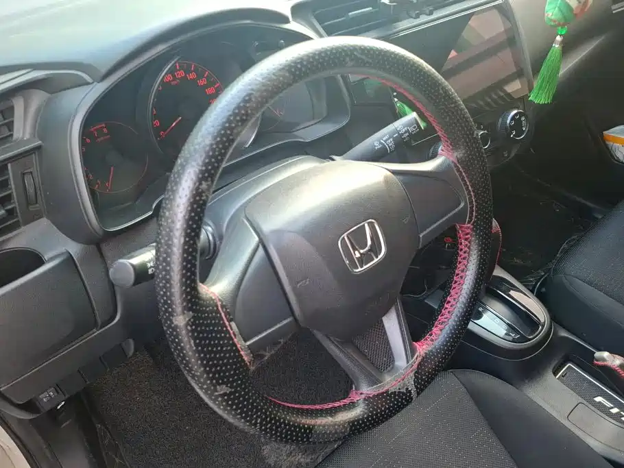 Honda Fit 2018 — фото 15