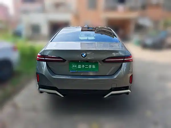 BMW 5 Series 2024