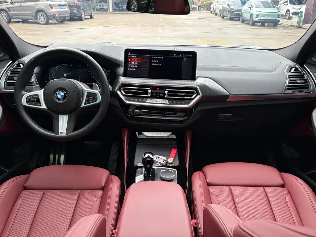 BMW X4 2022 — фото 8