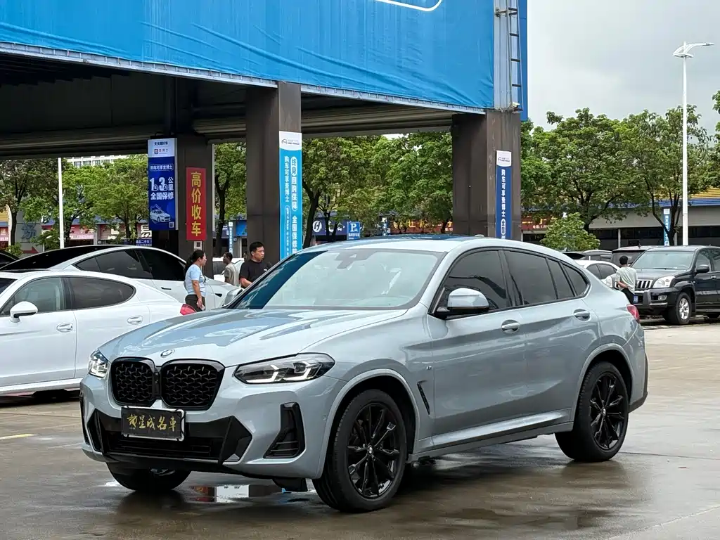 BMW X4 2022 — фото 1