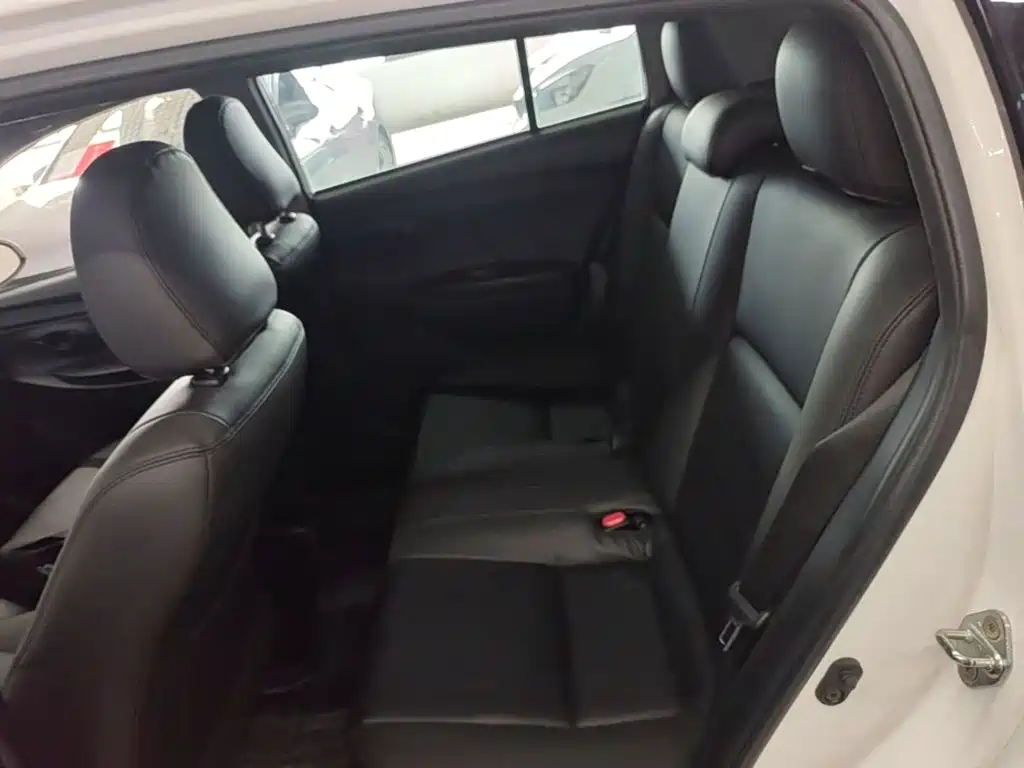 Toyota Yaris L 2019 — фото 17
