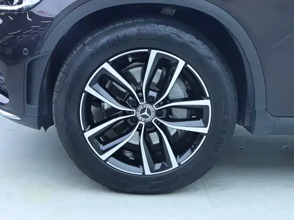 Mercedes-Benz GLC 2021