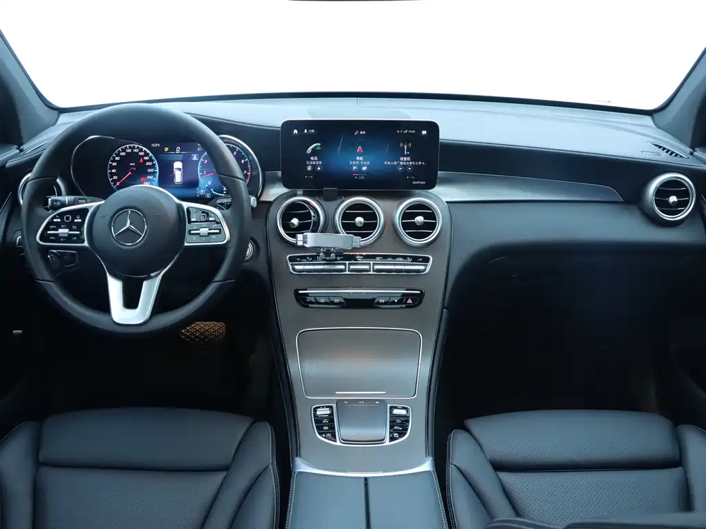 Mercedes-Benz GLC 2021 — фото 15