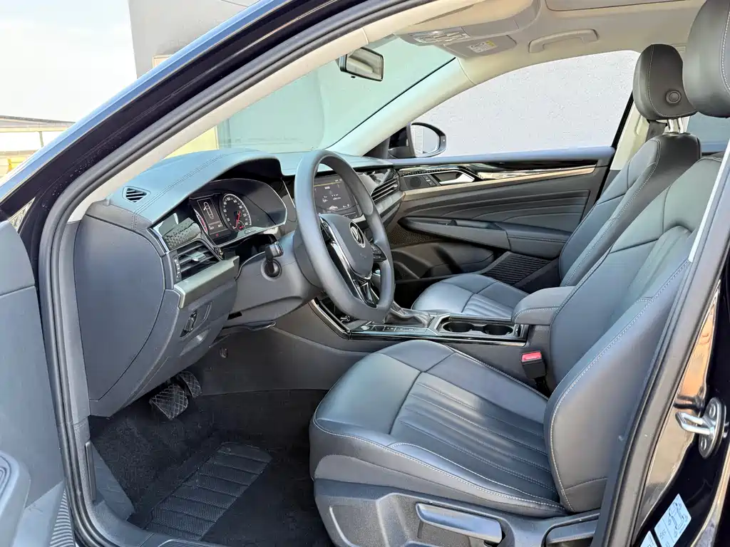 Volkswagen Passat 2021