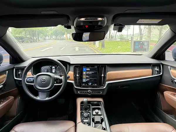 Volvo S90 2020