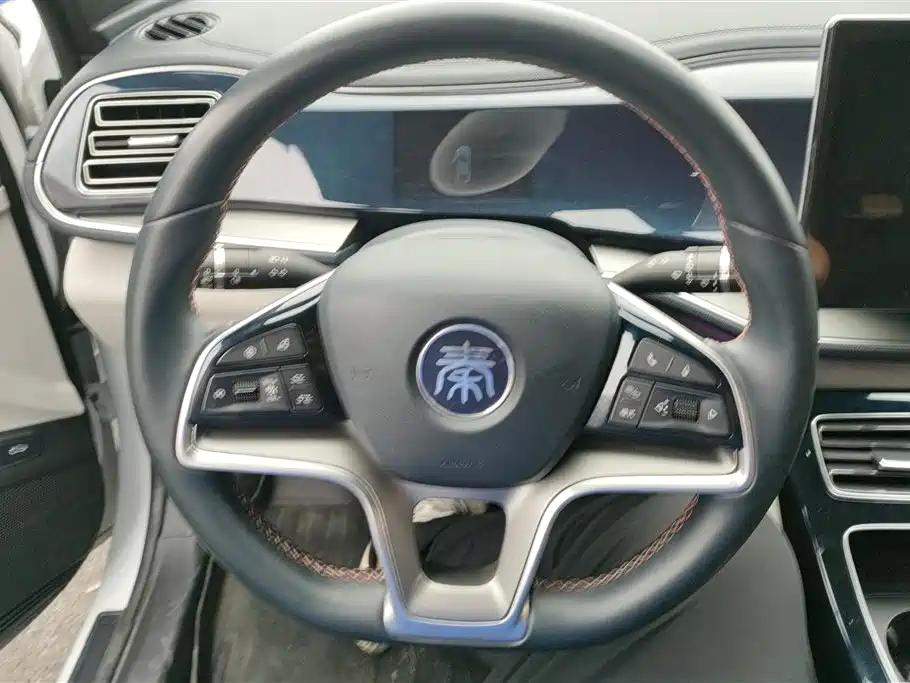 BYD Qin PLUS 2023 — фото 15