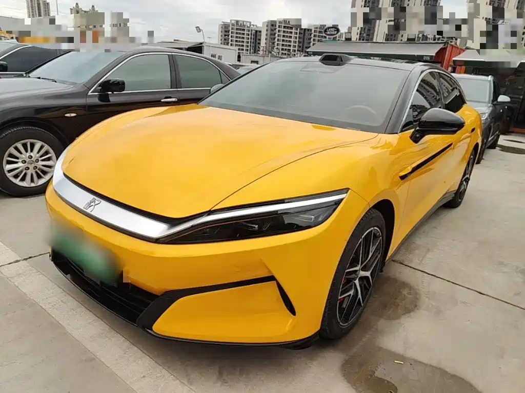 BYD Han L 2025