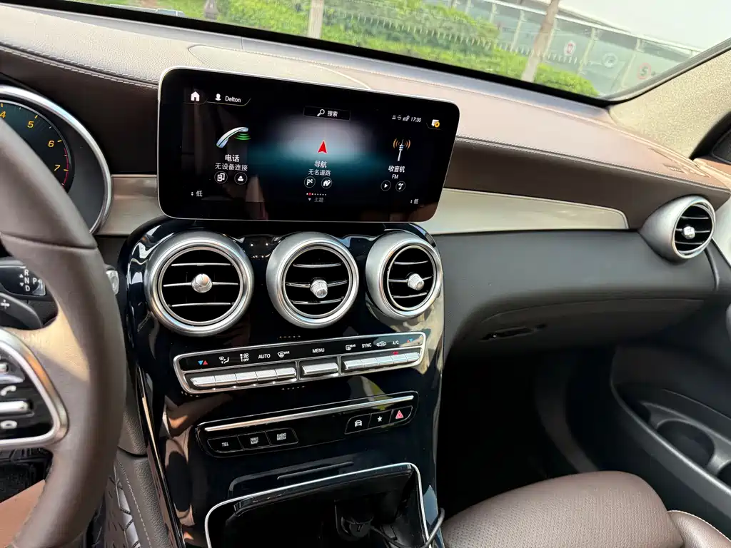 Mercedes-Benz GLC 2020 — фото 25